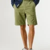 Pantaloncini chino dalla vestibilità regolare Pantaloncini chino dalla vestibilità regolare