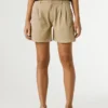 Pantaloncini chino dalla vestibilità regolare Pantaloncini chino dalla vestibilità regolare
