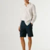 Pantaloncini chino dalla vestibilità regolare Pantaloncini chino dalla vestibilità regolare