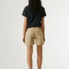 Pantaloncini chino dalla vestibilità regolare Pantaloncini chino dalla vestibilità regolare