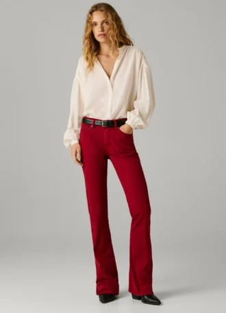 Pantaloni a zampa con 5 tasche