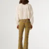 Pantaloni a zampa con 5 tasche Pantaloni a zampa con 5 tasche