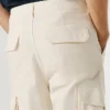 Pantaloni cargo in twill dalla vestibilità regolare Pantaloni cargo in twill dalla vestibilità regolare