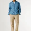 Pantaloni chino con coulisse regolabile Pantaloni chino con coulisse regolabile