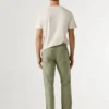 Pantaloni chino con coulisse regolabile Pantaloni chino con coulisse regolabile