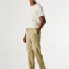 Pantaloni chino dalla vestibilità regolare Pantaloni chino dalla vestibilità regolare