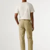 Pantaloni chino dalla vestibilità regolare Pantaloni chino dalla vestibilità regolare