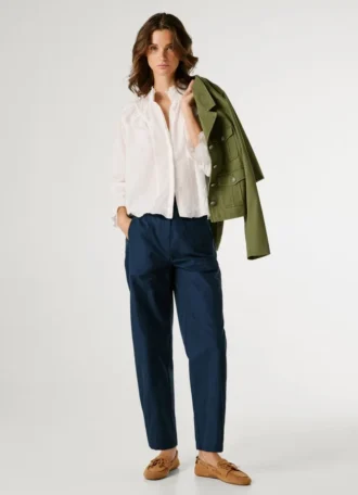 Pantaloni dritti con cintura