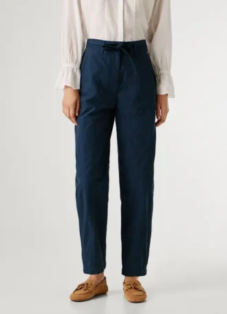 Pantaloni dritti con cintura