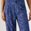 Pantaloni dritti con stampa Paisley