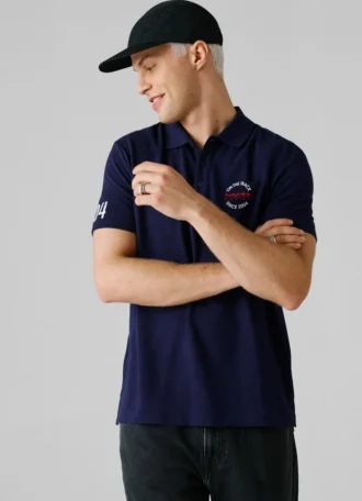 Polo in piqué dalla vestibilità comoda