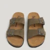 Sandali in pelle scamosciata con doppia fibbia Sandali in pelle scamosciata con doppia fibbia