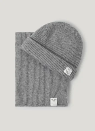 Set cappello e sciarpa a coste