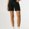 Shorts in denim dalla vestibilità regolare Shorts in denim dalla vestibilità regolare