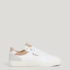 Sneakers classiche con dettagli in pelle scamosciata Sneakers classiche con dettagli in pelle scamosciata