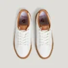 Sneakers classiche con dettagli in pelle scamosciata Sneakers classiche con dettagli in pelle scamosciata