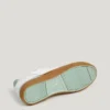 Sneakers classiche con dettagli in pelle scamosciata Sneakers classiche con dettagli in pelle scamosciata