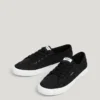 Sneakers classiche con dettagli ricamati – Brady Sneakers classiche con dettagli ricamati – Brady
