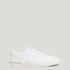 Sneakers classiche con lacci