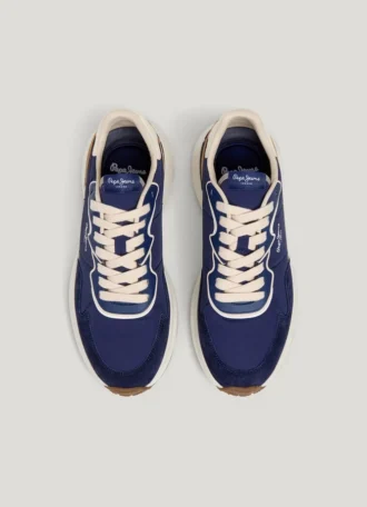 Sneakers con dettagli in pelle scamosciata
