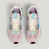 Sneakers con dettagli traslucidi