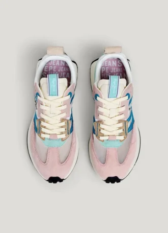 Sneakers con dettagli traslucidi