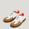 Sneakers con suola a conchiglia e dettagli animalier Sneakers con suola a conchiglia e dettagli animalier