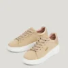 Sneakers con suola a cono in pelle scamosciata Sneakers con suola a cono in pelle scamosciata
