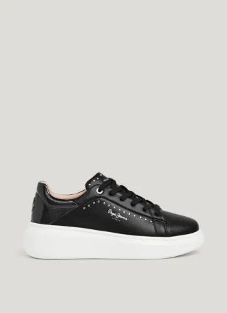 Sneakers in pelle con borchie