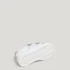 Sneakers in pelle con chiusura in velcro Sneakers in pelle con chiusura in velcro