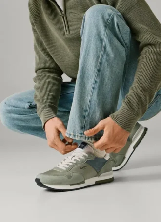Sneakers in pelle con dettagli in pelle scamosciata