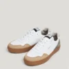 Sneakers in pelle con dettagli in pelle scamosciata Sneakers in pelle con dettagli in pelle scamosciata