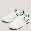 Sneakers in pelle con suola a conchiglia Sneakers in pelle con suola a conchiglia