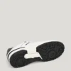 Sneakers in pelle con suola a conchiglia Sneakers in pelle con suola a conchiglia