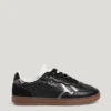 Sneakers Retro con suola a conchiglia Sneakers Retro con suola a conchiglia