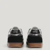 Sneakers Retro con suola a conchiglia Sneakers Retro con suola a conchiglia