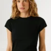 T-shirt a costine con logo ricamato T-shirt a costine con logo ricamato