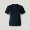 T-shirt a punto traforato con logo ricamato T-shirt a punto traforato con logo ricamato