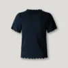 T-shirt a punto traforato con logo ricamato T-shirt a punto traforato con logo ricamato