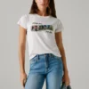 T-shirt con stampa artistica T-shirt con stampa artistica