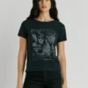 T-shirt con stampa artistica T-shirt con stampa artistica