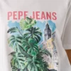 T-shirt con stampa artistica T-shirt con stampa artistica