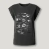 T-shirt con stampa artistica T-shirt con stampa artistica