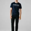 T-shirt con stampa logo e vestibilità regolare T-shirt con stampa logo e vestibilità regolare