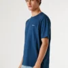 T-shirt con stampa logo e vestibilità regolare T-shirt con stampa logo e vestibilità regolare