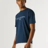 T-shirt con stampa logo e vestibilità regolare T-shirt con stampa logo e vestibilità regolare