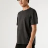 T-shirt con stampa logo e vestibilità regolare T-shirt con stampa logo e vestibilità regolare