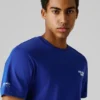 T-shirt con stampa logo e vestibilità regolare T-shirt con stampa logo e vestibilità regolare