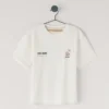 T-shirt con stampa sul retro e vestibilità comoda T-shirt con stampa sul retro e vestibilità comoda