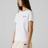 T-shirt con stampa sul retro e vestibilità comoda T-shirt con stampa sul retro e vestibilità comoda